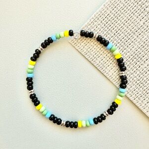 Handmade Memory Wire Red Black Yellow Blue Color Seed Beads Easy On Bracelet